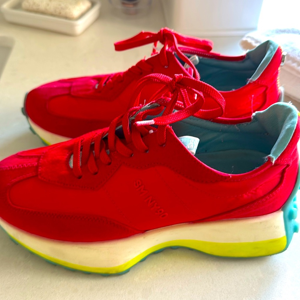 Steve Madden Chase sneakers. Size 7 1/2